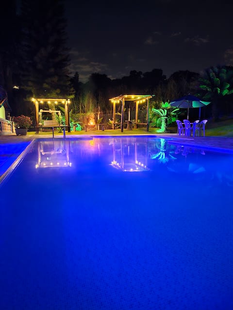 Chácara Das Flores | Heated pool/beach tennis