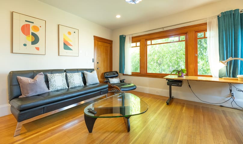 Berkeley’s BEST Family Home & Neighborhood Walk to