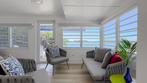 Popular Airbnb listing: Serenity by the Sea with Generator & Water Backup in La Parguera