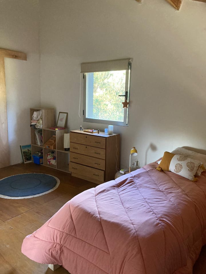 غرفة النوم 2