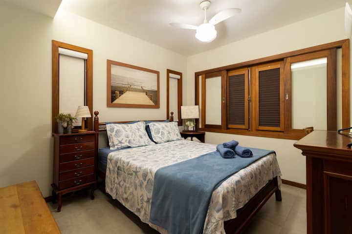 Suíte 1 (térreo) | Suite 1 (ground floor).