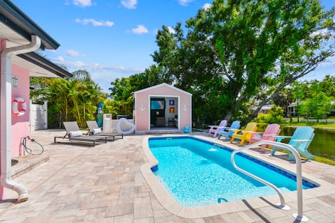 The Champagne & Sunshine House *Glam Girls Getaway