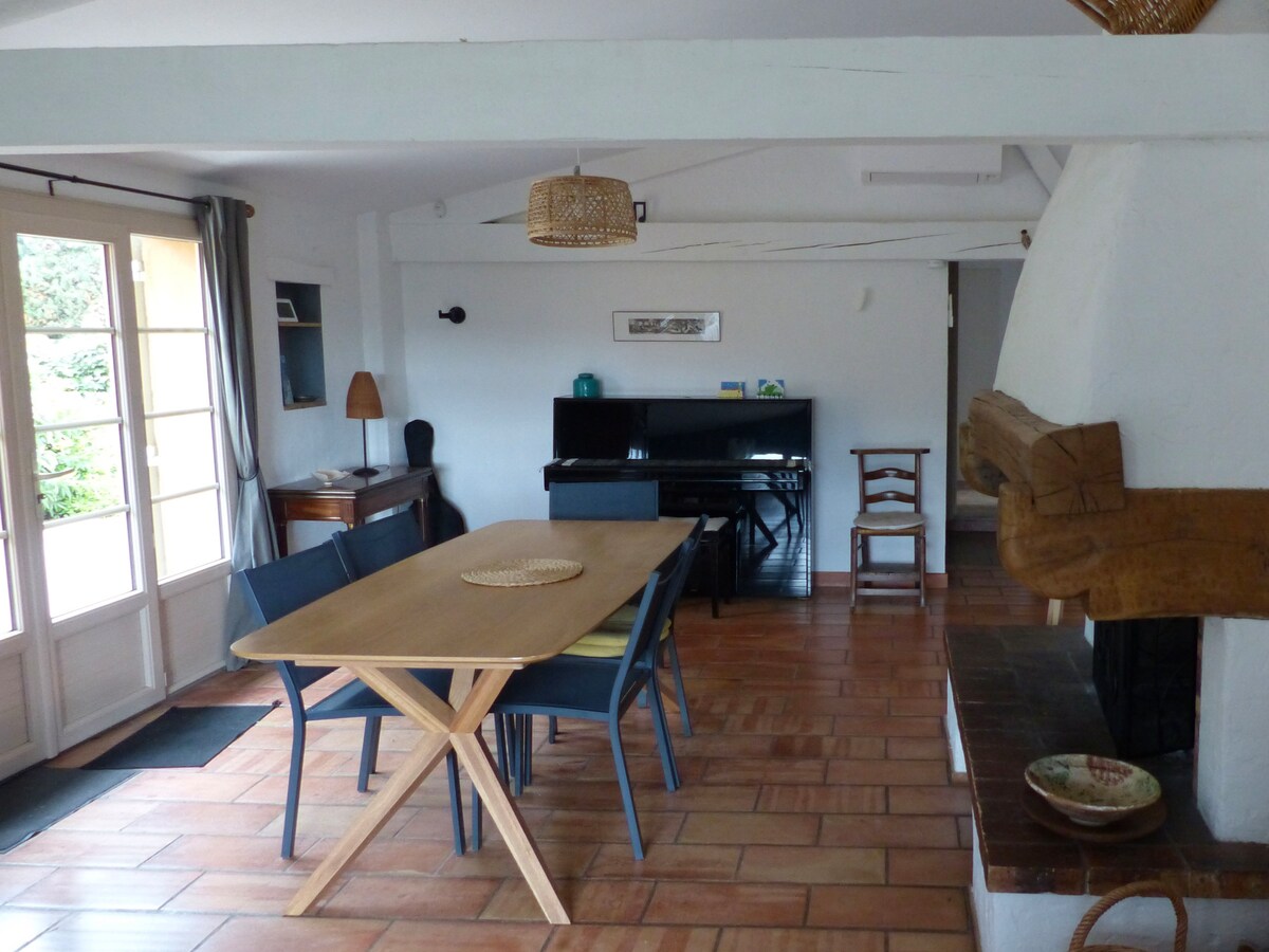 Airbnb con migliori performance: House of oaks and its large pool a Les Arcs