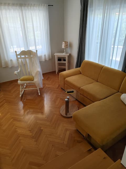 Top performing Airbnb: Žižula cozy two bedroom apartment with terrase in Općina Dugi Rat