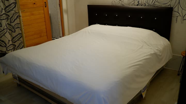 寝室2