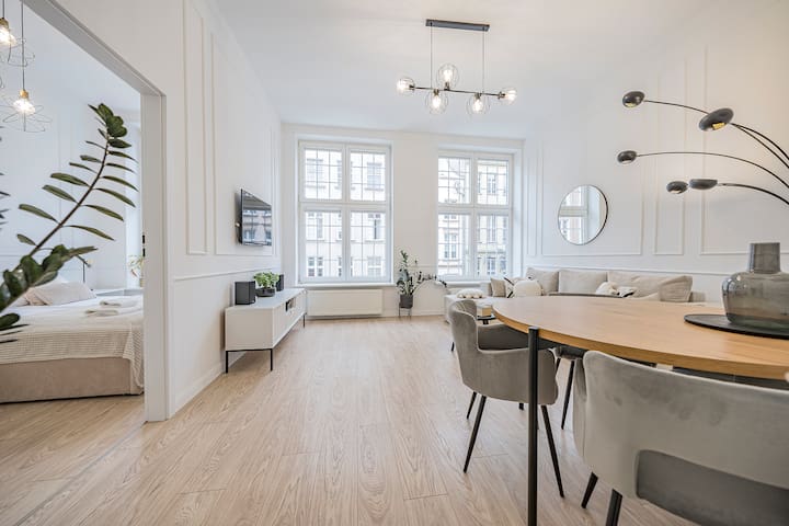 Gdansk Apartment managed Airbnb listing 1