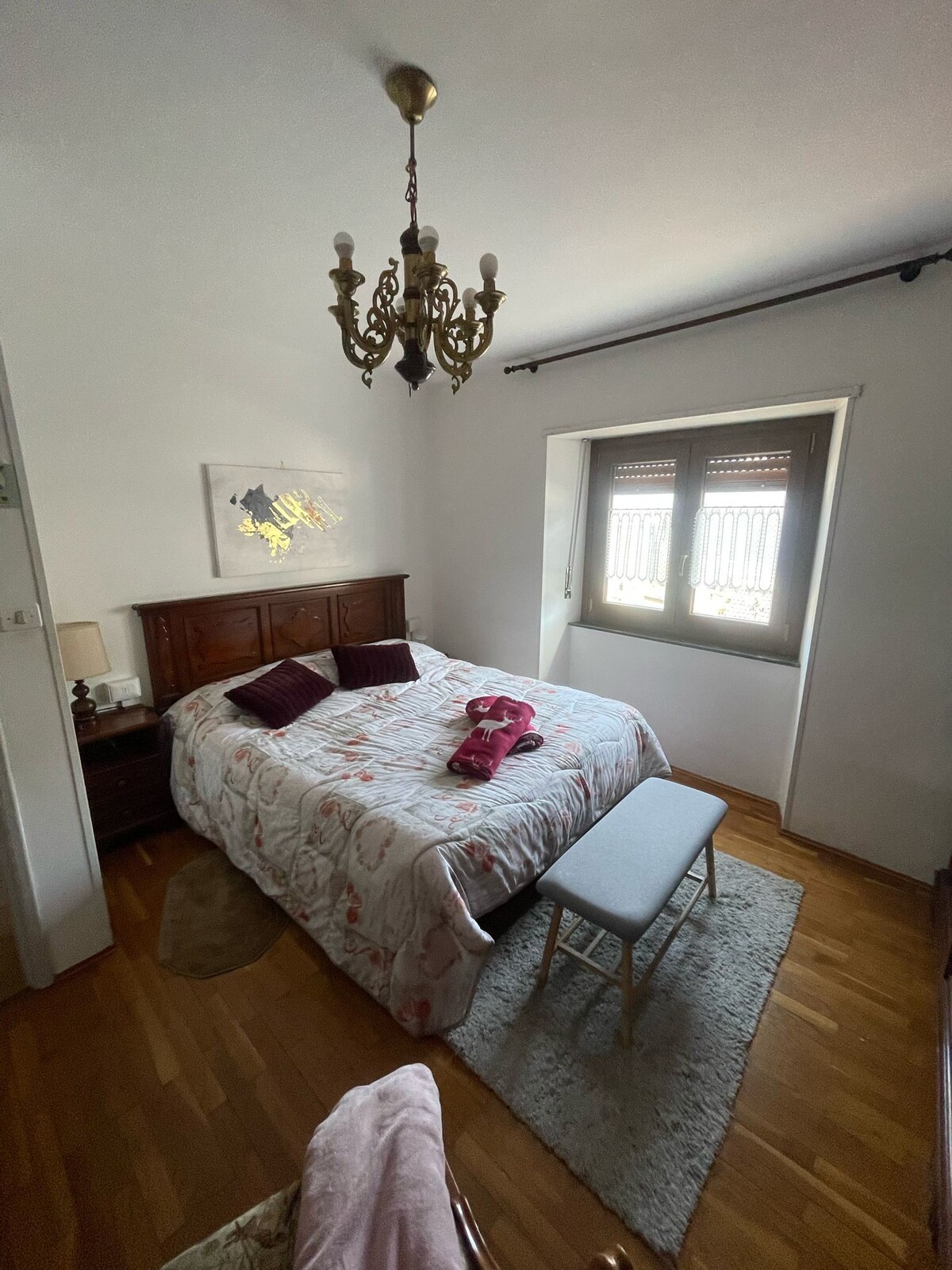 Ambienti i dhomës së gjumit