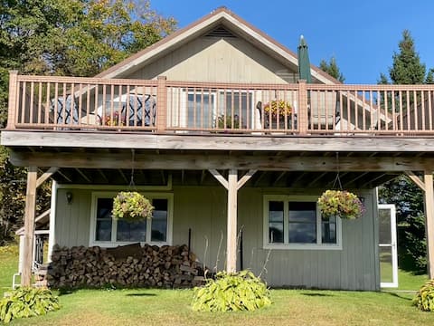 Scenic cottage Echo Lake, Charleston, Vermont!