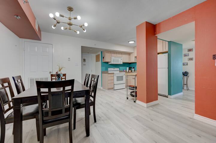 Penthouse Strip Views! Bellagio & Cosmo – 2Bd/2Ba gallery image 3