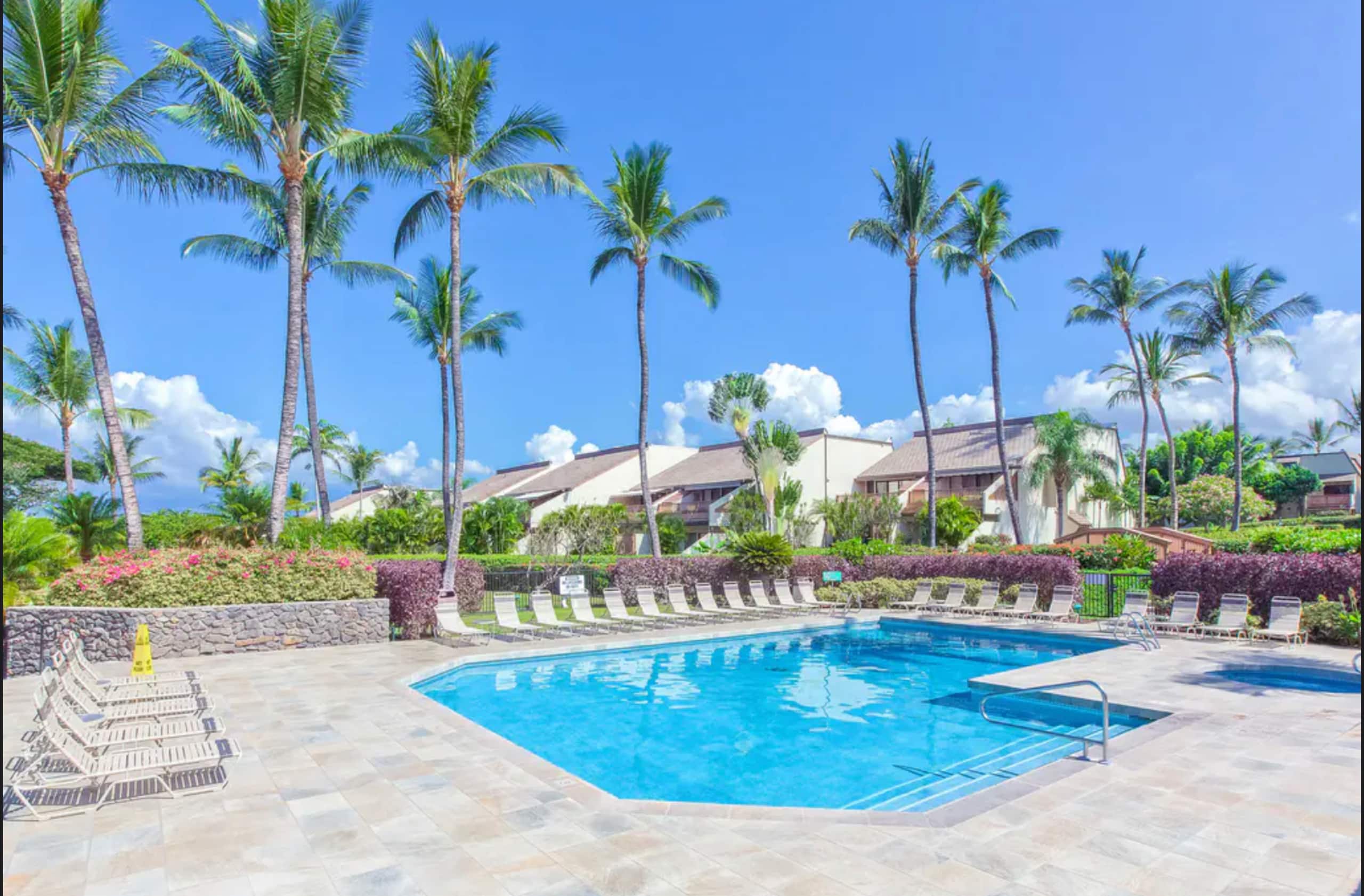 Condo in Kihei · ★4.98 · 1 bedroom · 2 beds · 2 baths - Image 10