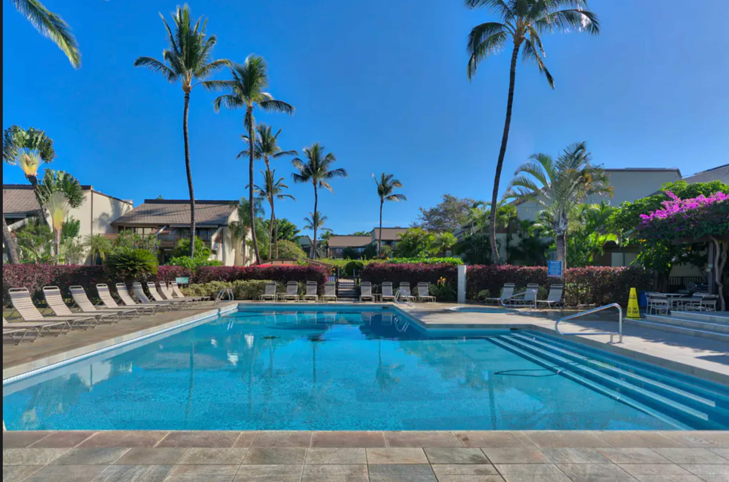Condo in Kihei · ★4.98 · 1 bedroom · 2 beds · 2 baths - Image 15