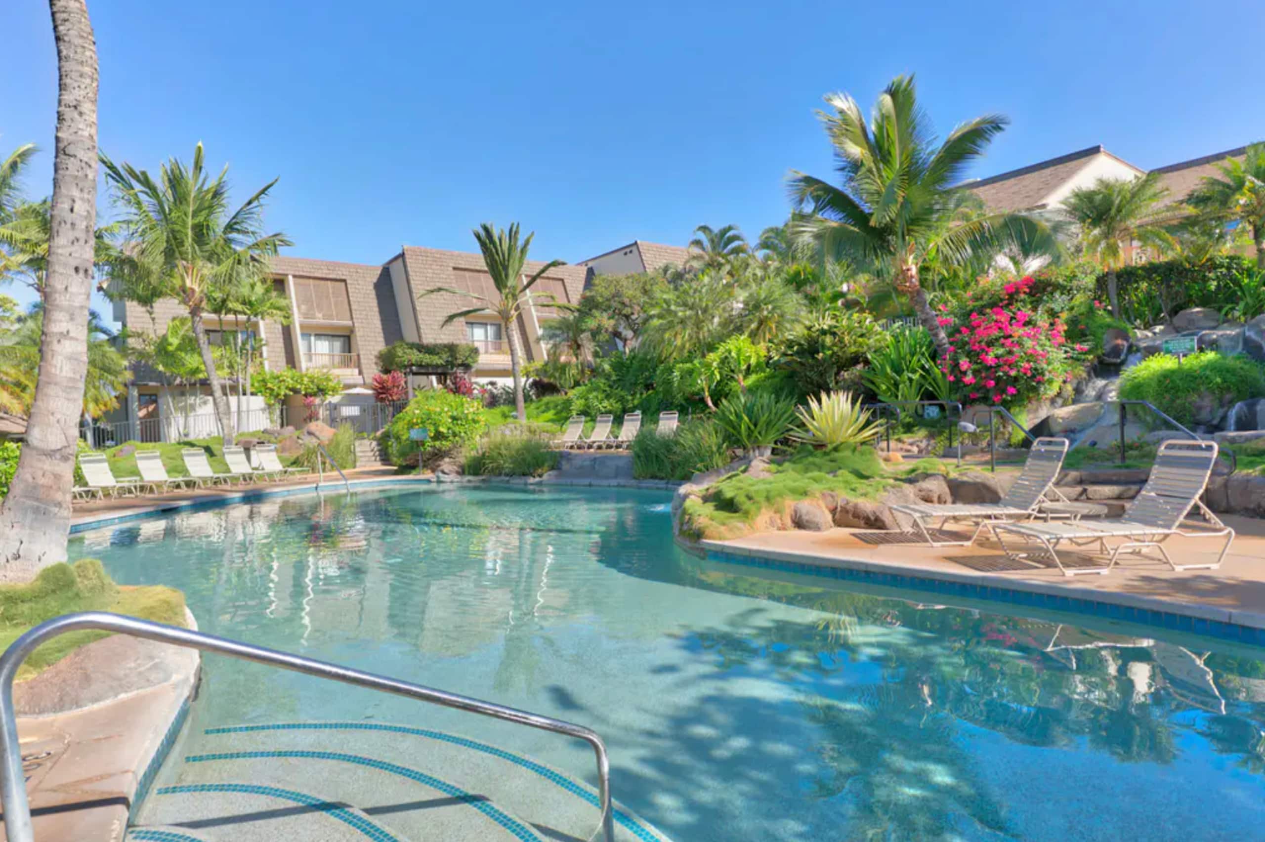 Condo in Kihei · ★4.98 · 1 bedroom · 2 beds · 2 baths - Image 13