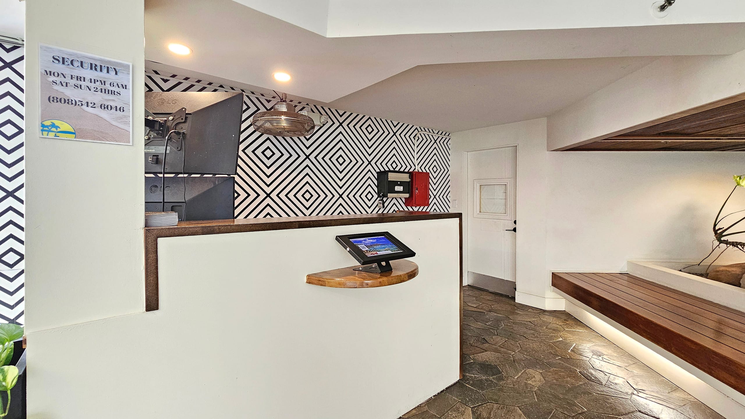 Condo in Honolulu · ★4.66 · Studio · 1 bed · 1 shared bath - Image 15