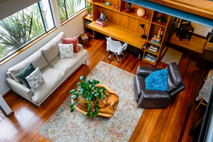 Designer Home · Quiet · Ideal For Working Remotely - Bogotá