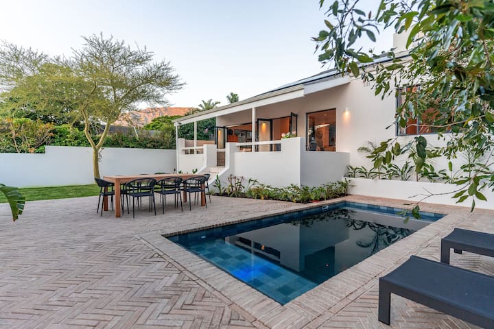 Boutique Coastal Retreat