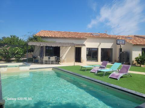 Pleasant Villa in charming village