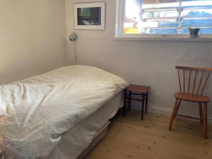 חדר שינה 3, מיטה ברוחב 120 ס"מ