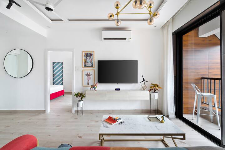 Living room image 12