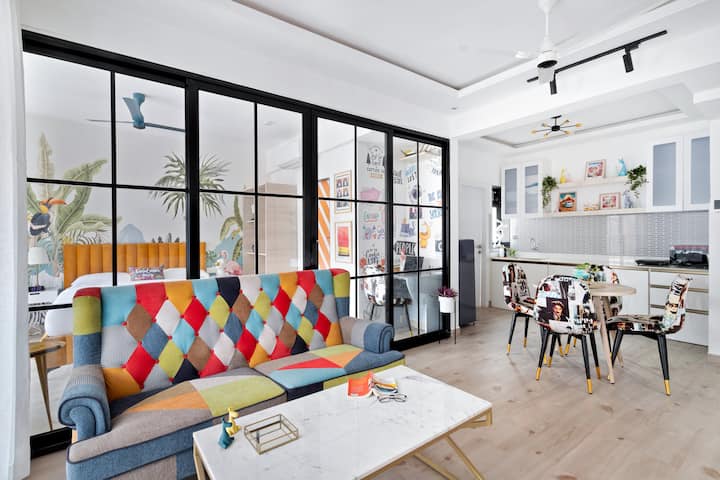Living room image 7
