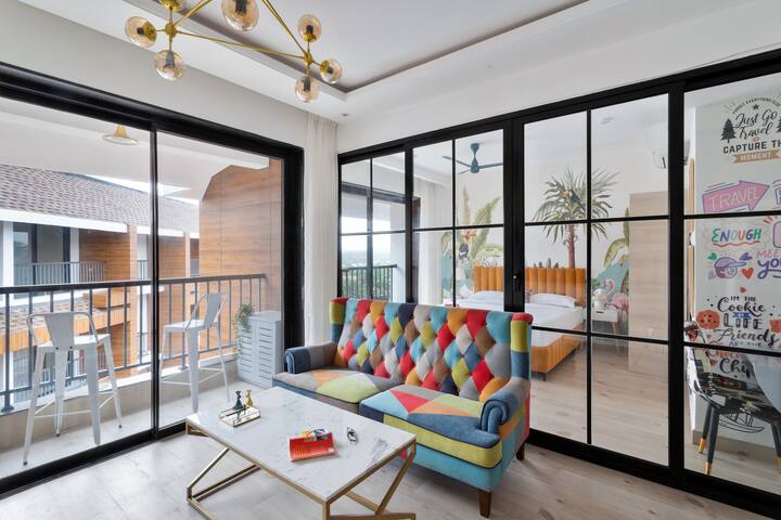 Living room image 5