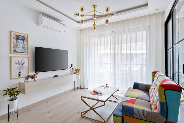 Living room image 6