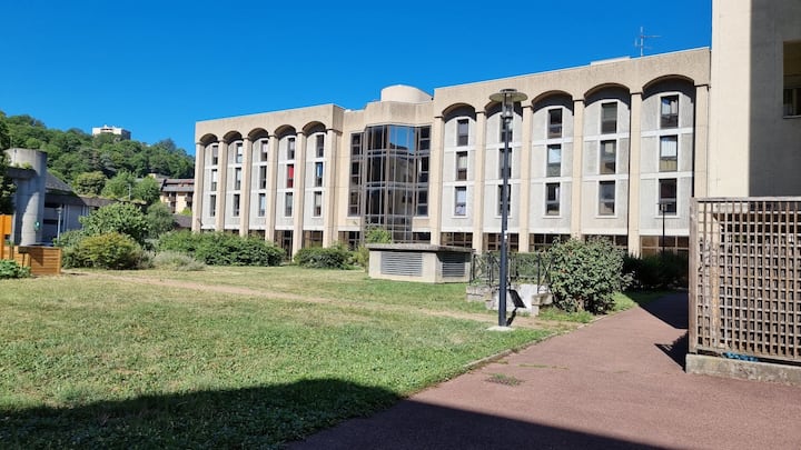 Studio Indépendant Avec Kitchenette, Wifi Fibre - Chambéry