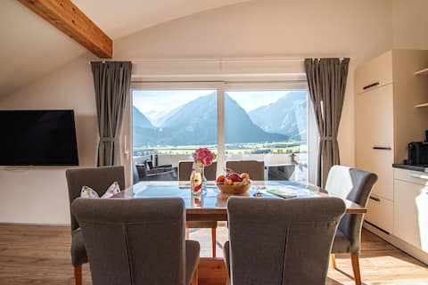 Popular Airbnb listing: Apartment Anna with a fantastic view in Neukirchen Am Großvenediger