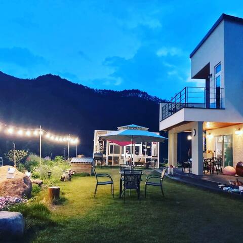Uncle House