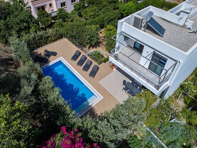 Villa Darazzo – Private pool – Close to beaches gallery image 4