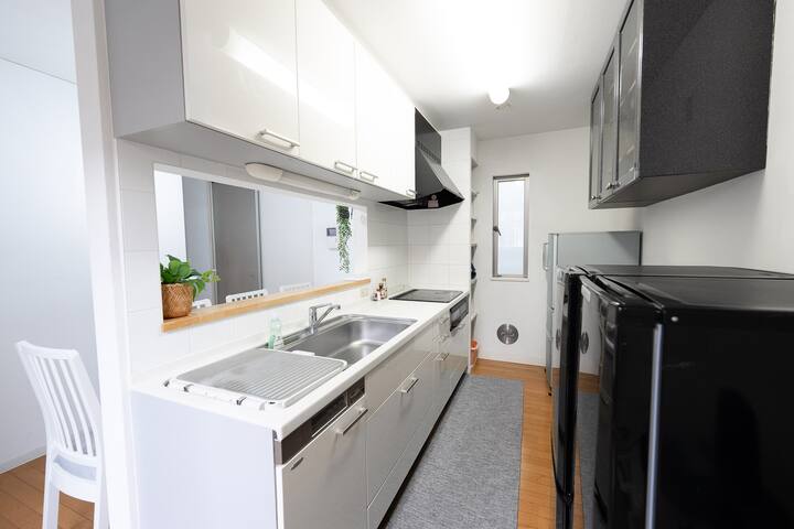 新宿 1站地/新大久保站5分钟(JR山手线) /2浴室2卫生间/独栋别墅/韩国商业街/歌舞伎町10分 gallery image 5