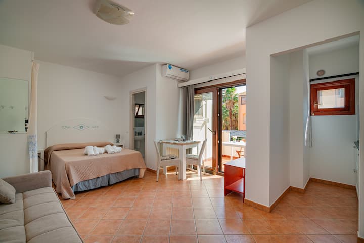 Studio's Pavese 25, Olbia Airport - Olbia