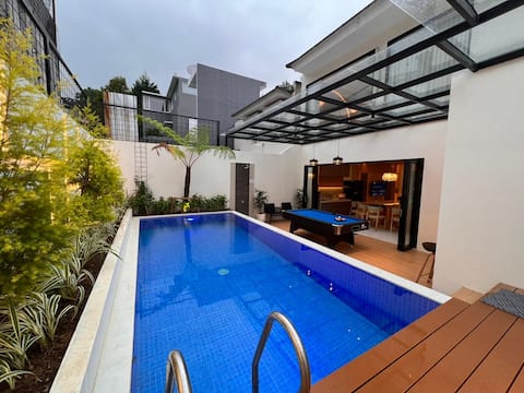 Villa Dago Pakar F-45 Hotpool