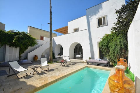 Charming home with pool and spa near Otranto