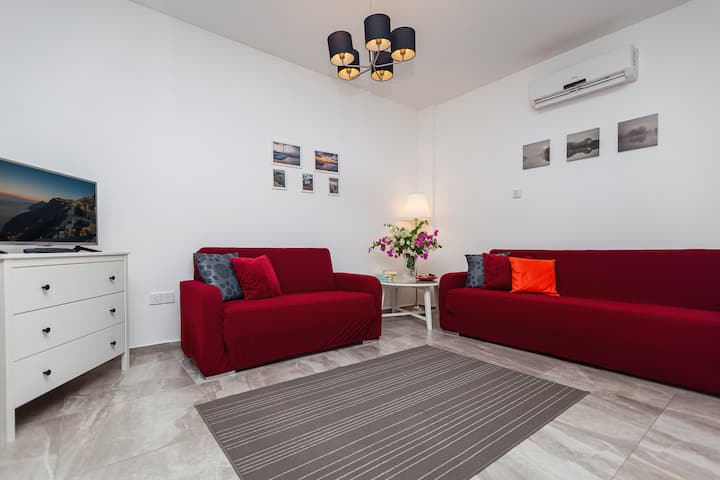 New Renovation 1 Bedroom/ Paradise Gardens/pools - Пафос