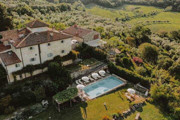 Rural Florence | Panoramic farmhouse with pool