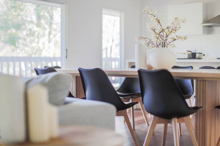 Martyr Views gallery image 2