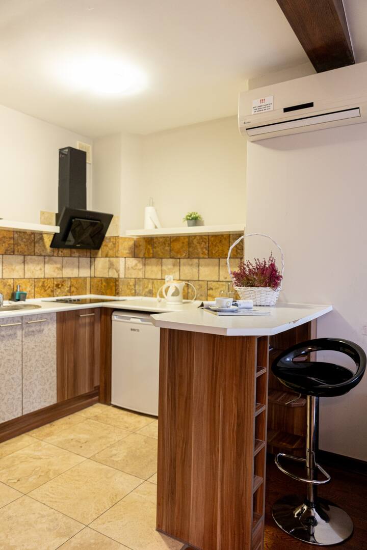 A cozy apartment in the city center (Studio)