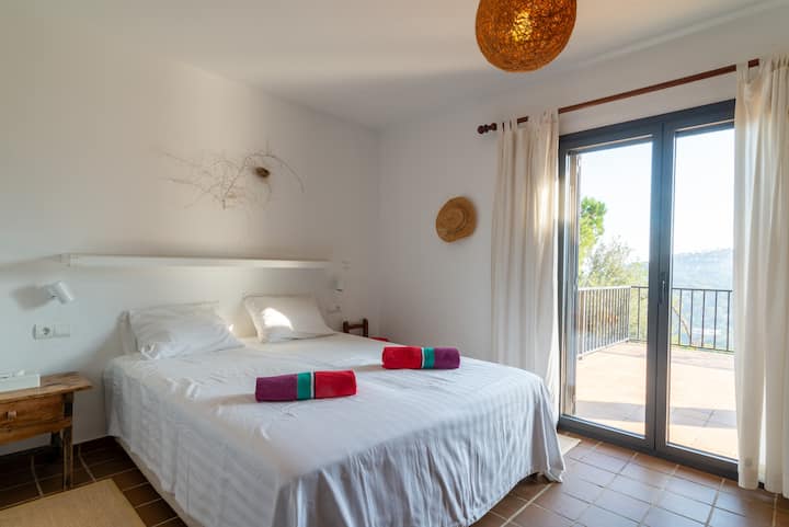 Ესტრელა-მარის მთავარი საძინებელი ტერასით