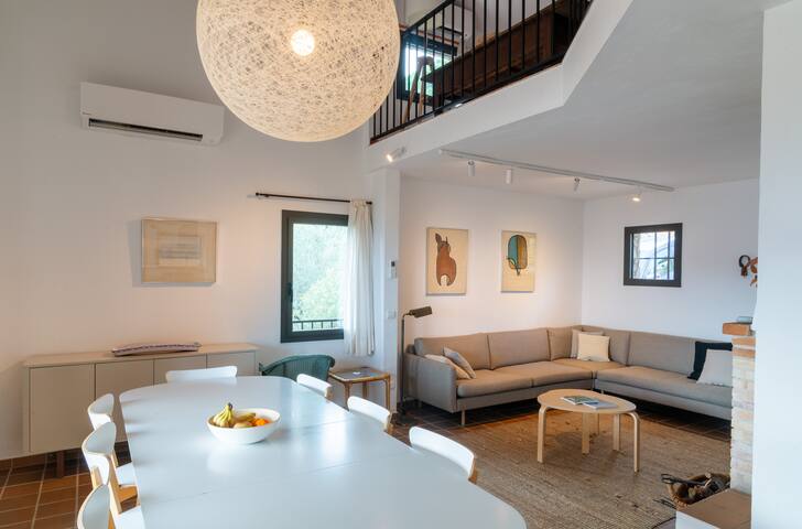 Luna Llena | charming villa Begur | seaview gallery image 3