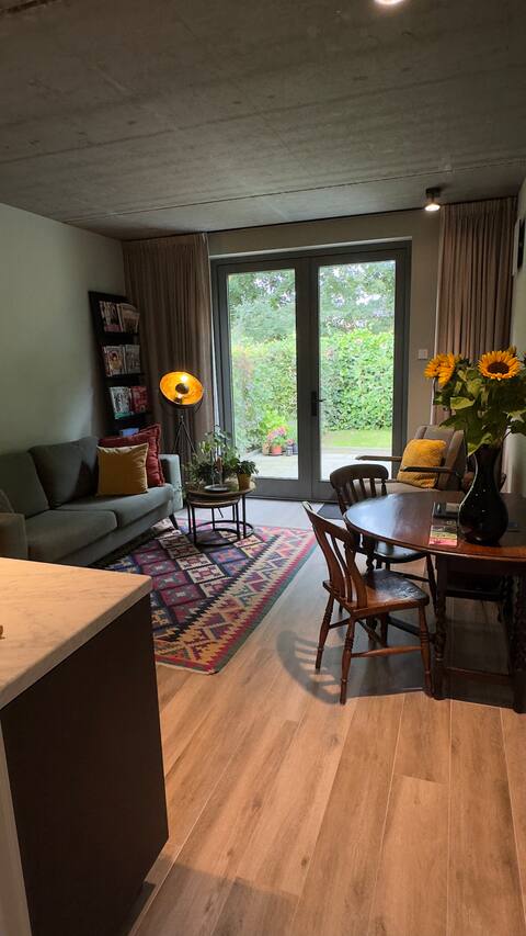 Top Airbnb: Luxury B&B "In De Schulp", with terrace & parking in Noord Holland
