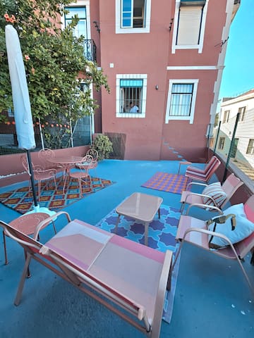 Lisbon Very Spacious- Private Terrace & Great View