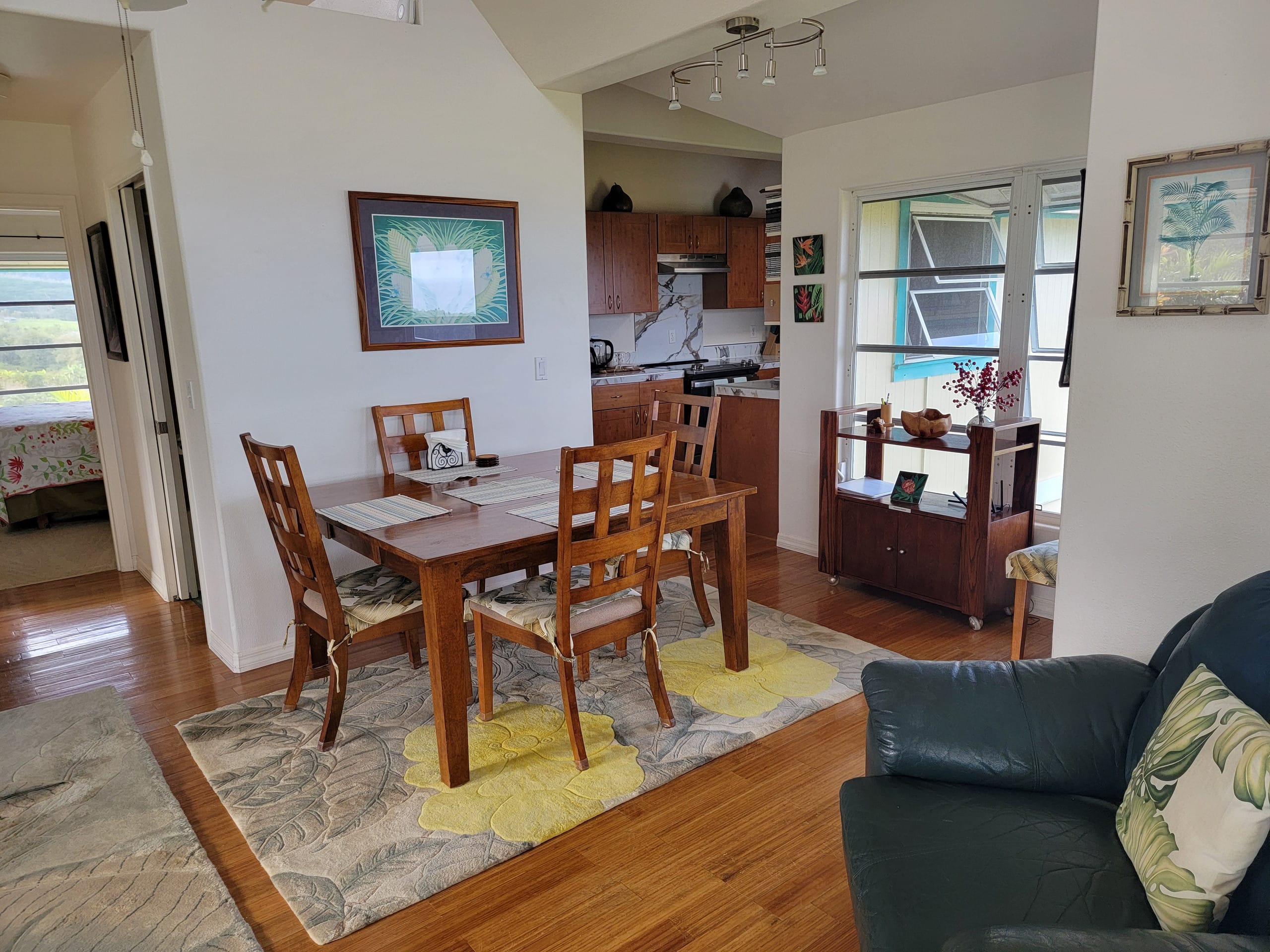 Home in Honomu · ★4.91 · 3 bedrooms · 3 beds · 2 private baths - Image 10