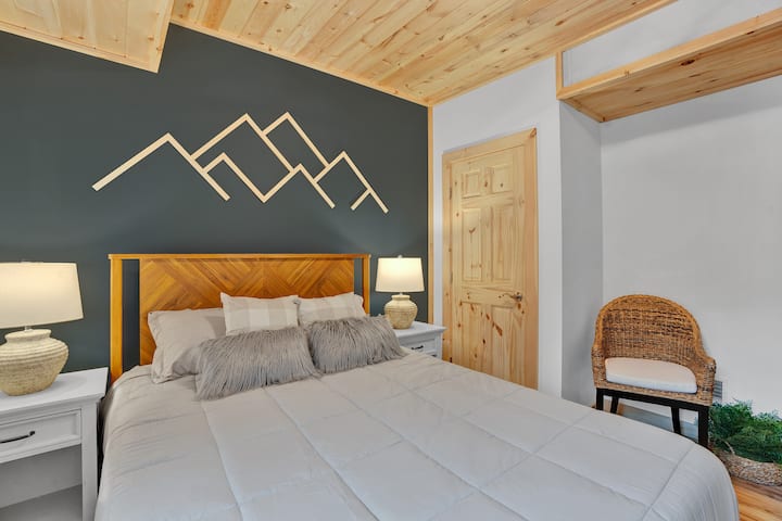 Cozy Queen sized bedroom in the lower level