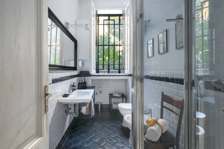 Bohemian Apartment (Roma) Special Price gallery image 2