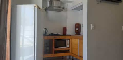 Anúncio popular: Suite 02 Airy, quiet and comfortable place. em Serra