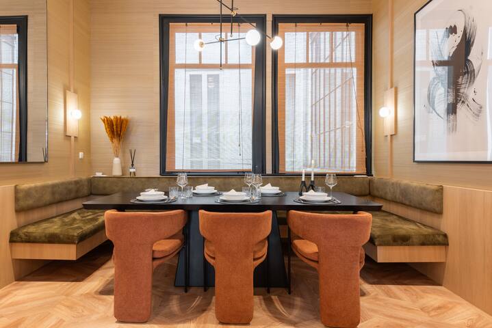 Renovated luxurious 200sqm loft in city center gallery image 5