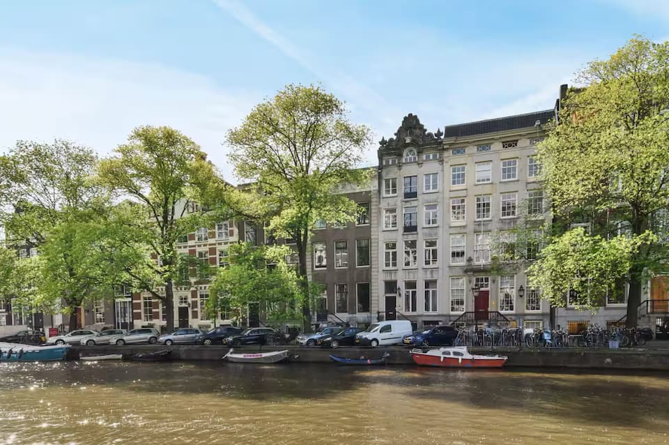 A canal-house residence on the Singel, Amsterdam, North Holland, Netherlands, photo 3 of 10