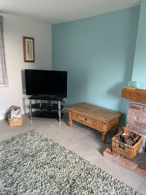 Successful Airbnb property: Newton Hall Farm cottage, views, hot tub in Fylde