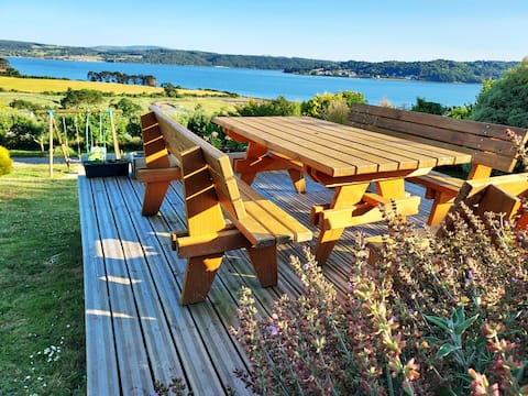 Large family home with stunning sea view, quiet, spa.