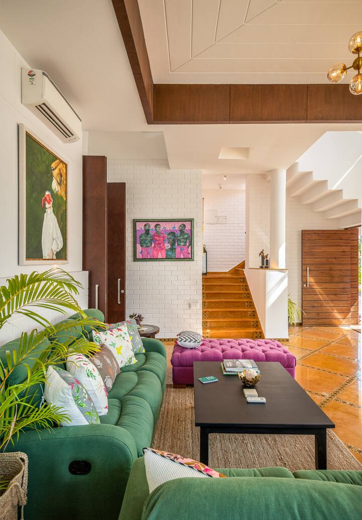 Living room image 2